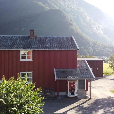 Andalsnes Hostel Экстерьер фото